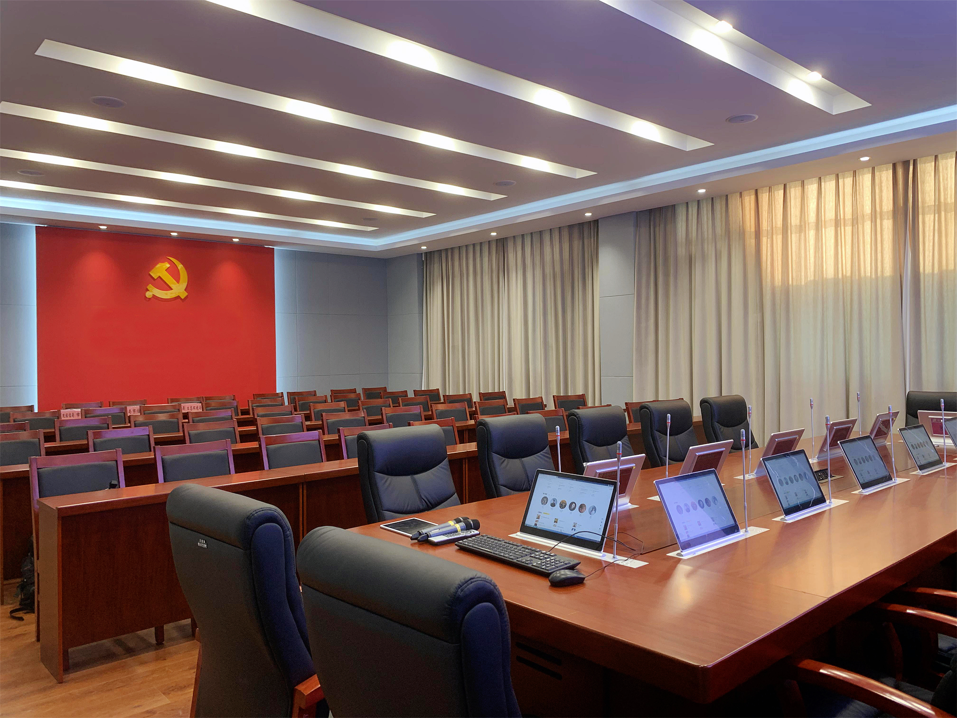 会议室2.JPG